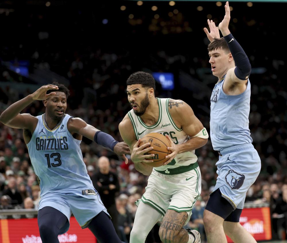 上海队主帅透露今夏引援方向 罗汉琛休赛期就此离队？