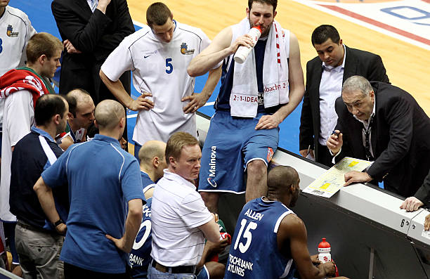 机会却渐行 机会却渐行