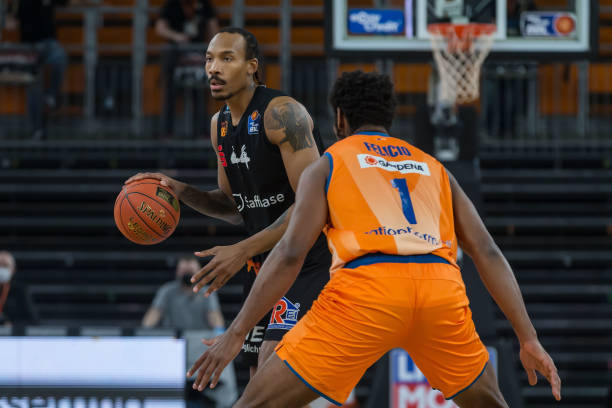 员以及无私 员以及无私