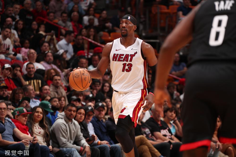 在社交媒体 在社交媒体